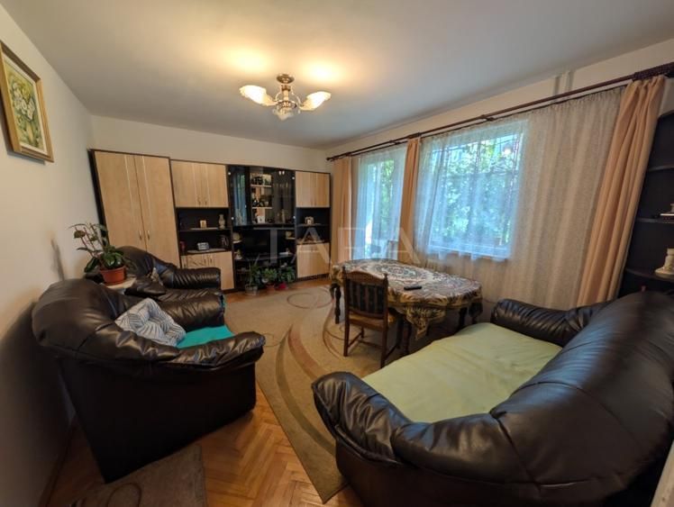 Apartament spațios cu 4 camere decomandate în Mănăștur - Poză 1
