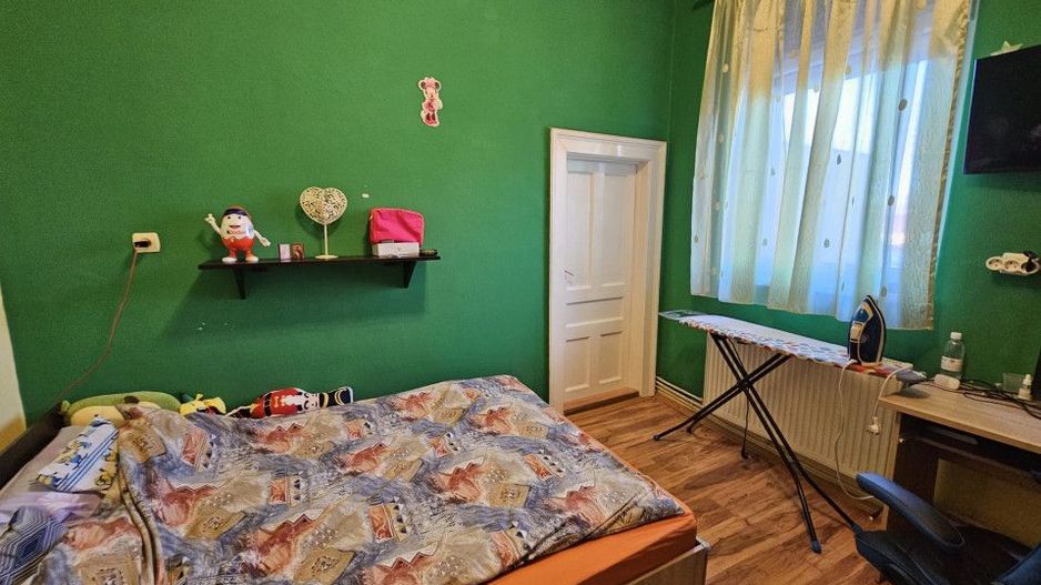 Casa mare, solida, Timisoara, D+P, 5 camere, 2 bai, Zona Lipovei - Poză 3