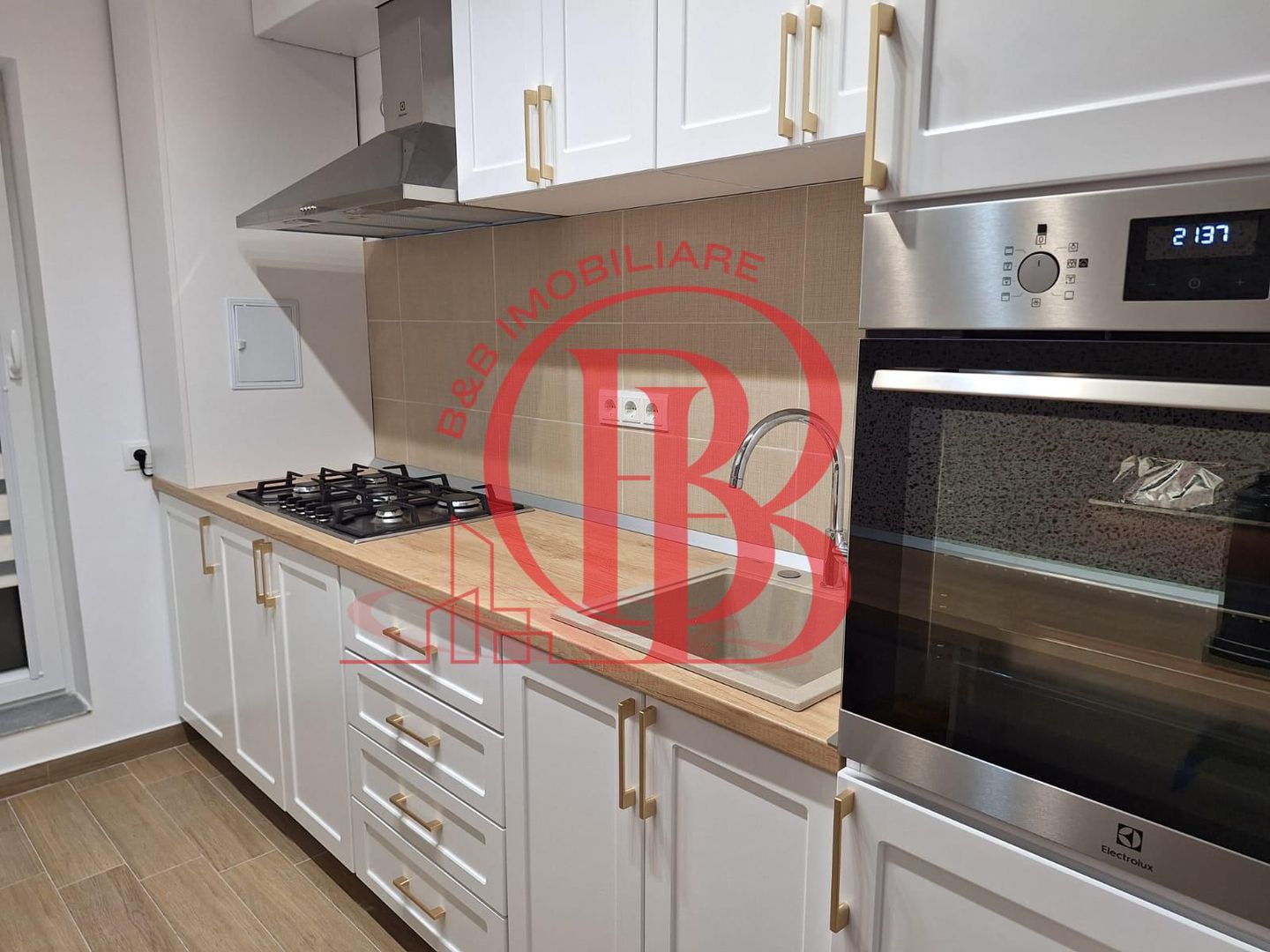 Apartament 3 camere decomandat-2 Bai-Titan-Pallady-Mobilat - Poză 5