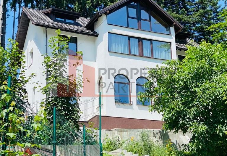 Vila Sinaia - Poză 3