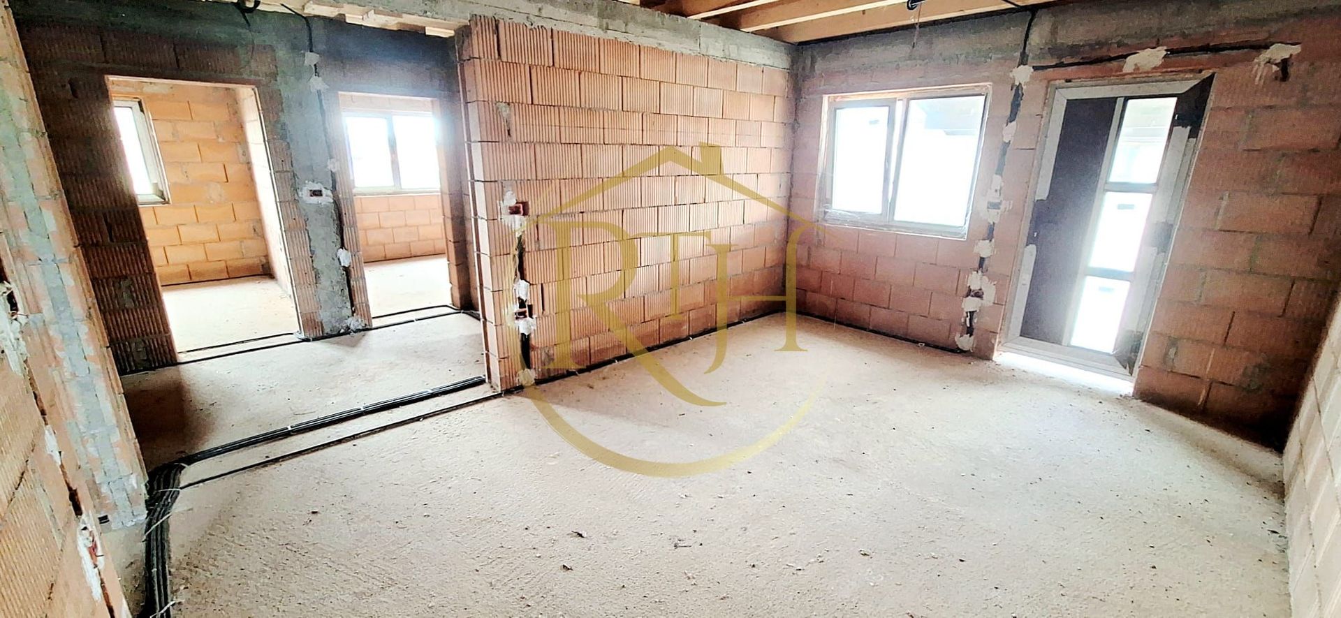 Se vinde duplex modern cu 3 camere  plus teren in Giroc ,zona linistita. - Poză 11