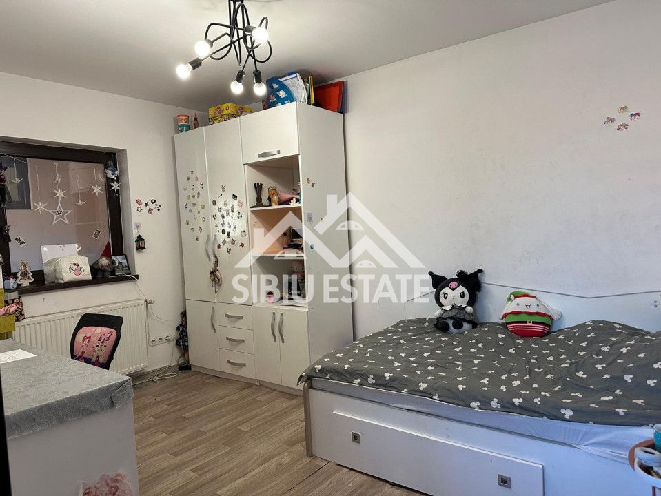 Casa tip duplex 5 camere 350 mp teren terasa cu zona gratar si pivnita - Poză 10