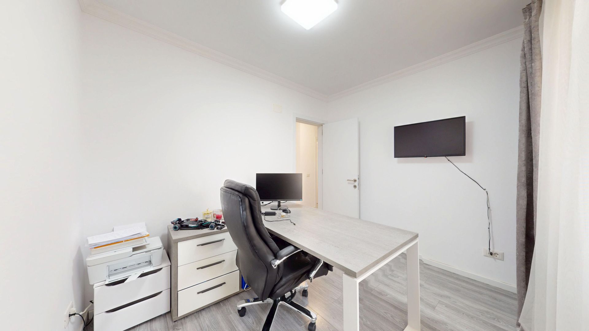 DOBROESTI - Ciresului | Vila tip Duplex - Curte + Parcari - Poză 27