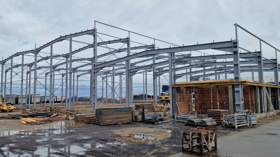 Hală industrială de închiriat – Parc Industrial Aeroport Oradea - Poză 1