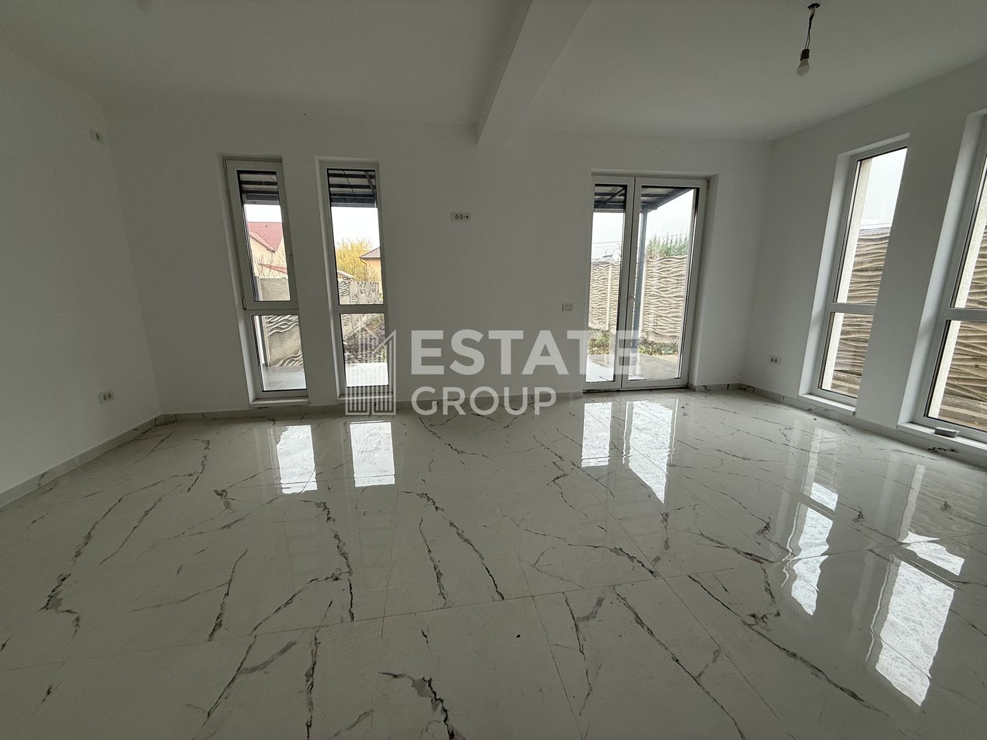 Duplex cu 5 camere in Dumbravita - Poză 5