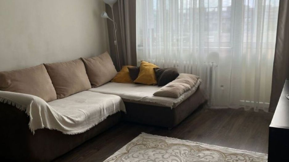 Apartament Regie 2 camere - Poză 1