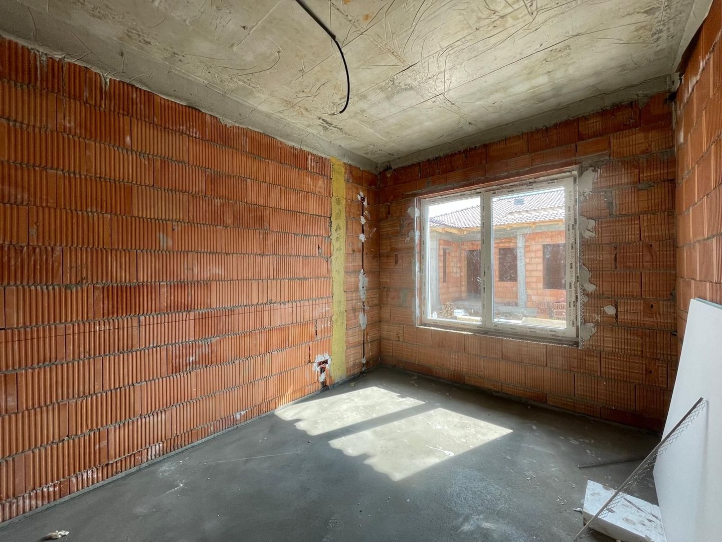 Duplex pe parter - 3 camere - zona Valery - 145.000€ - Poză 9