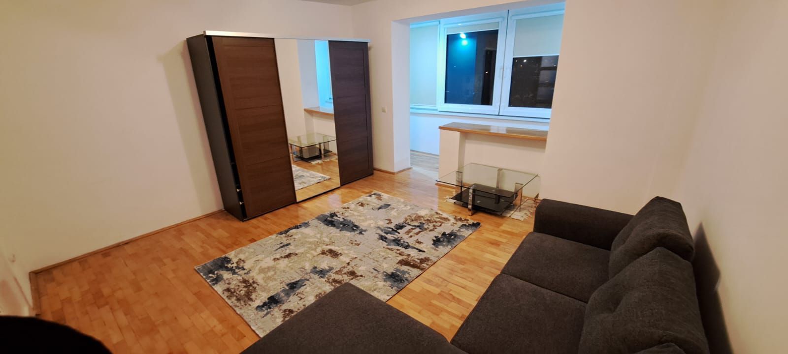 apartament cu 2 camere - Poză 2