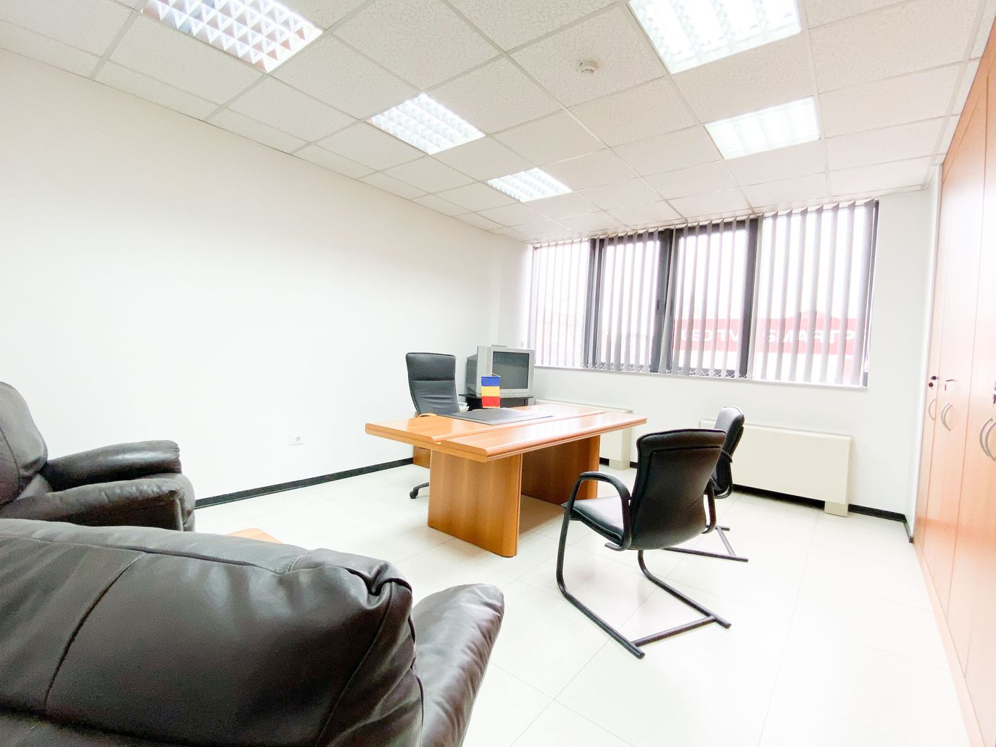 Cladire cu functiuni mixte - Poză 7