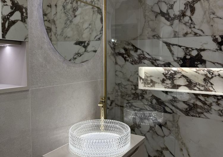 Proprietar inchiriez apartament Exigent Plaza - Poză 1