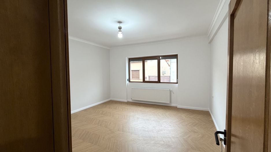 Apartament 1 in Vila Mediteraneana zona centrala - Poză 12