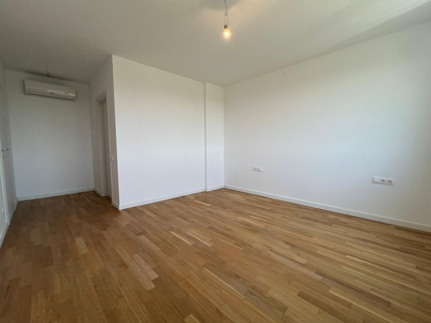 Apartament cu 3 camere | 89 mp utili | Sisești - Poză 5