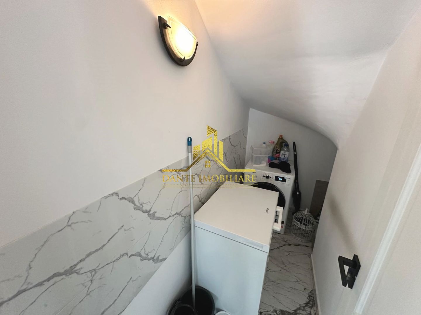 Casa individuala, 5 camere, mobilata lux, utrafinisata, Chinteni - Poză 23