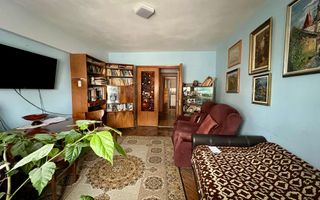 Apartament 105 mp ultracentral, 4 camere + 2 logii – poziție excelentă - Poză 2