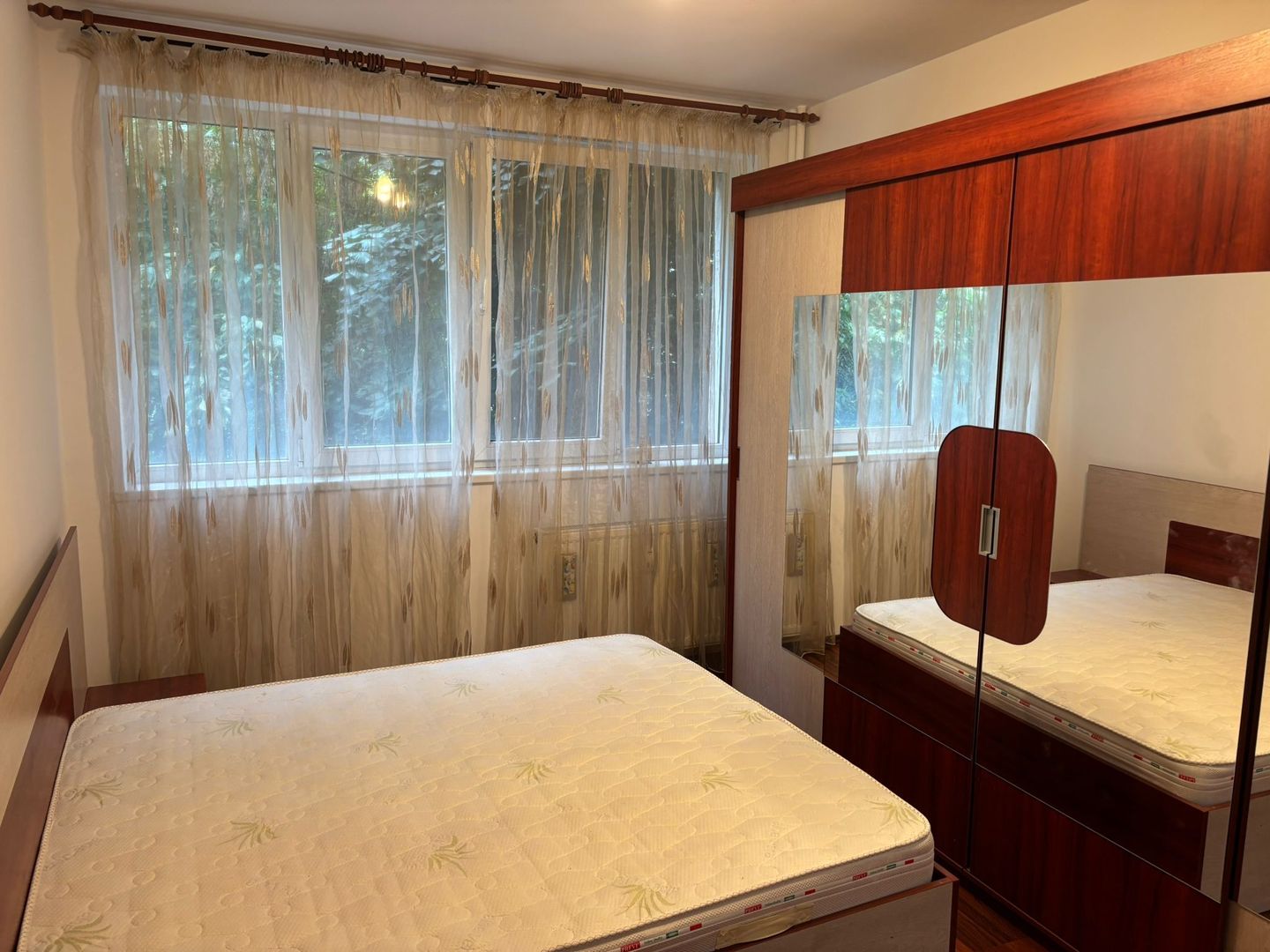 AP. 2 CAMERE PIATA SUDULUI, LOC PARCARE, BUCATARIE INCHISA, MODERN - Poză 5