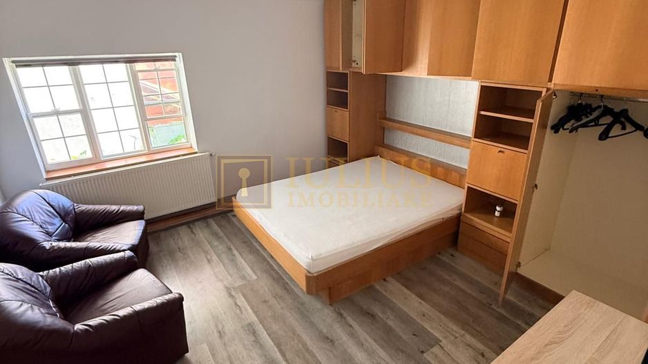 5 camere| 120 mp| 4 dormitoare| 1 camera depozitare| 2 bai| terasa 20 mp| - Poză 12