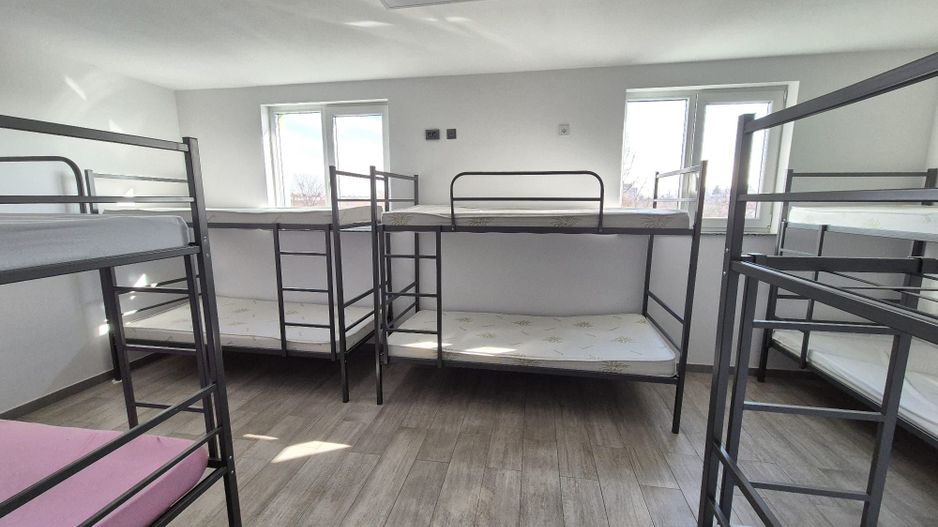 Casa P+2 cu 40 paturi pentru muncitori - Tei - Poză 5