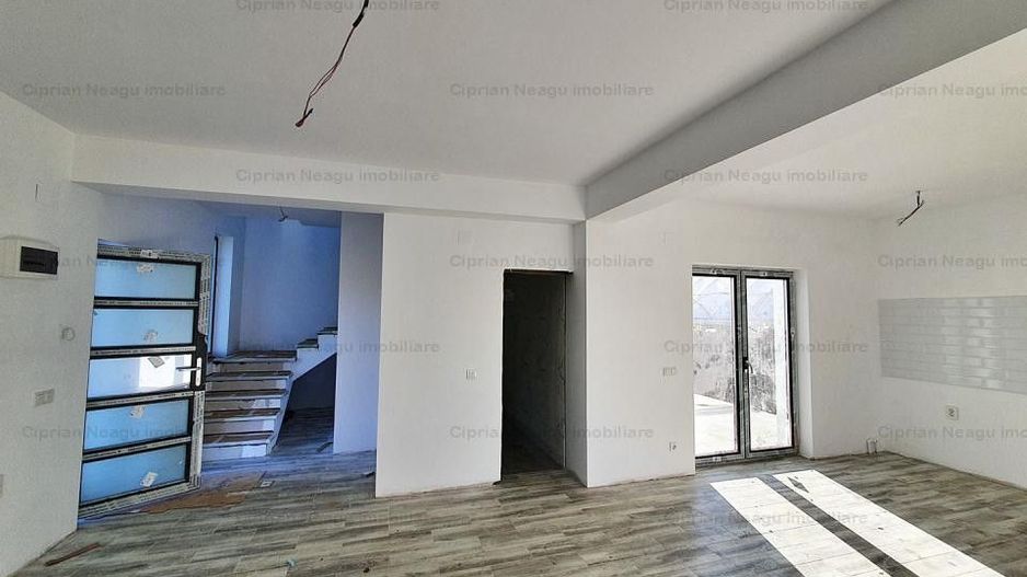 Vila moderna 4 camere, zona Prundu, Valea Geamana - Poză 20