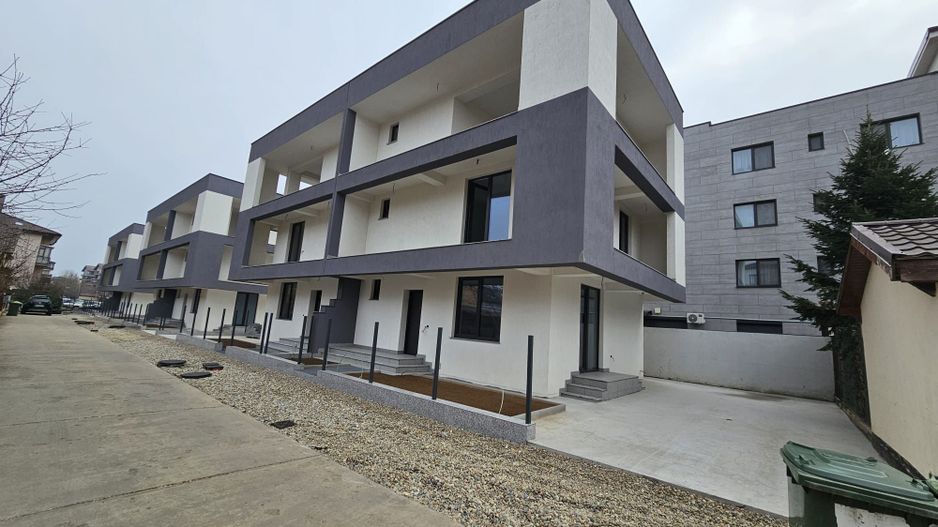 CASA DUPLEX - TOATE UTILITATILE, STRADA ASFALTATA, ACTE GATA, COMIS 0% - Poză 2