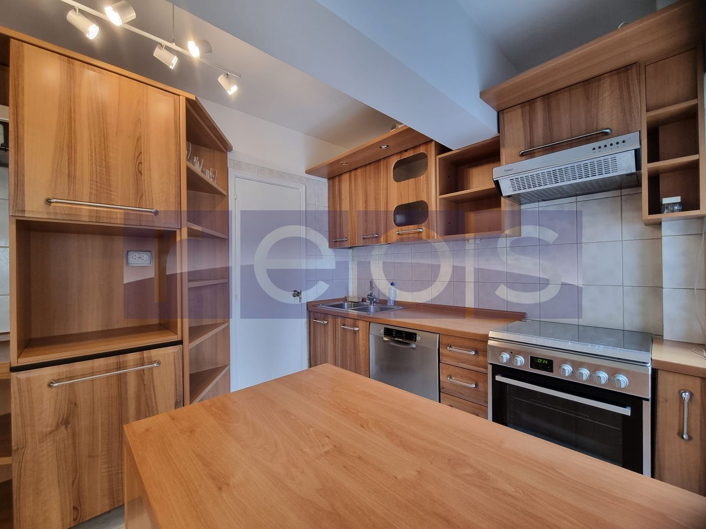 INCHIRIERE- 3 CAMERE-PENTHOUSE -UNIRII - Poză 13
