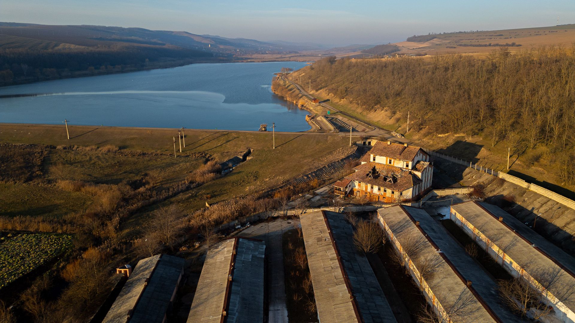 Fosta Ferma a Partidului de la Horgesti - de vanzare - Poză 4