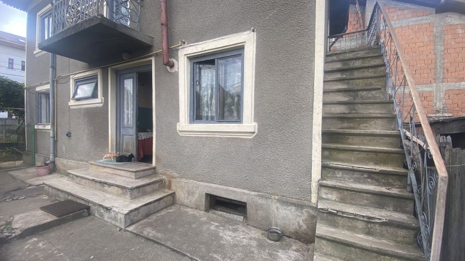 Vanzare casa cu 6 camere in Targoviste - vizavi de Colegiul Carabella - Poză 21