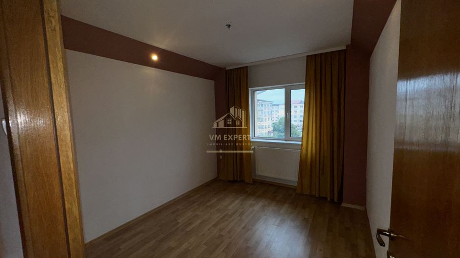 APARTAMENT CAMPULUNG TIP PENTHOUSE, 5 CAMERE GRUI - Poză 16