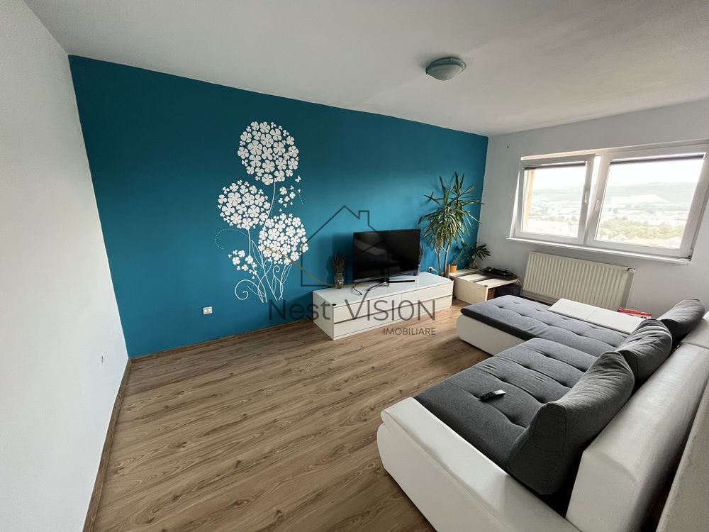 Apartament cu 3 camere | priveliste superba spre munti | Vasile Aaron - Poză 3