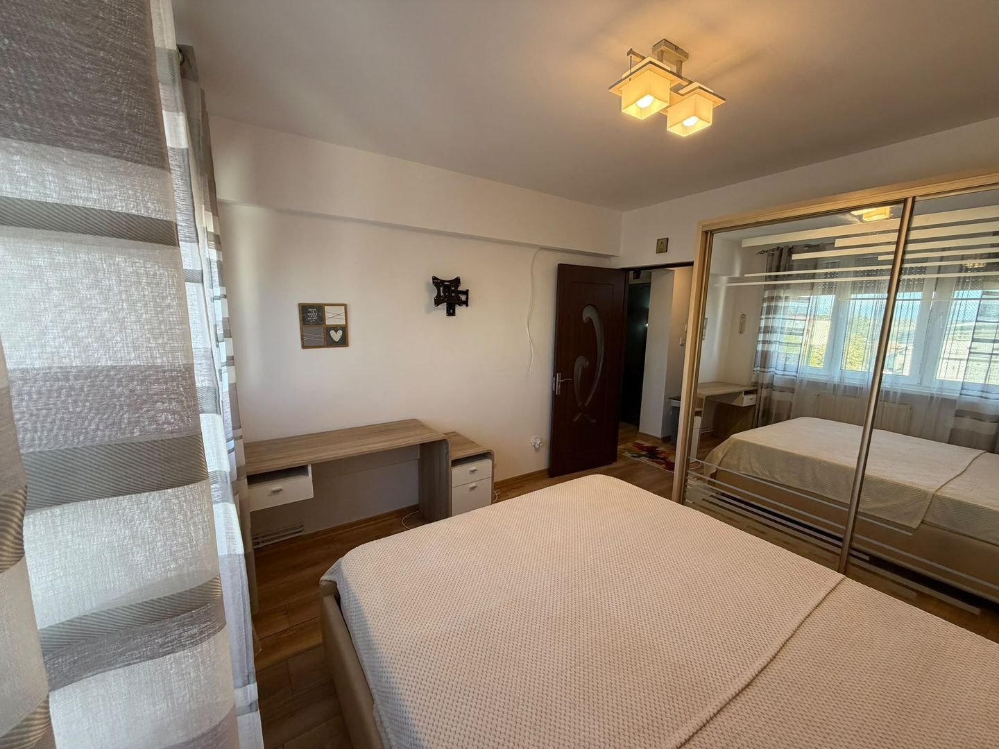 AP. 2 CAMERE - CASTELUL DE APA, PARCARE INCLUSA, MOBILAT, COMISION 0% - Poză 4