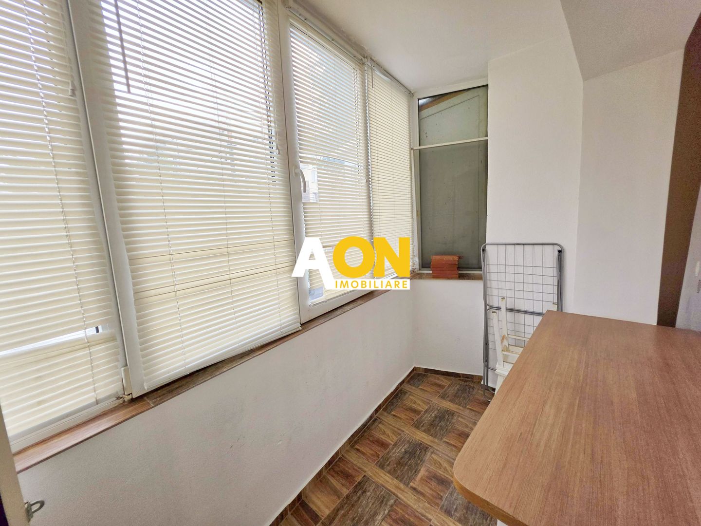 Apartament 2 camere, etaj 1, mobilat, utilat, Cetate, zona Closca - Poză 2