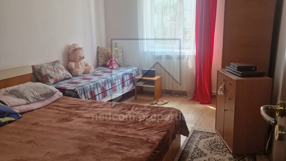 Vanzare Vila S+P+1E+Pod - Adunatii Copaceni - Poză 9