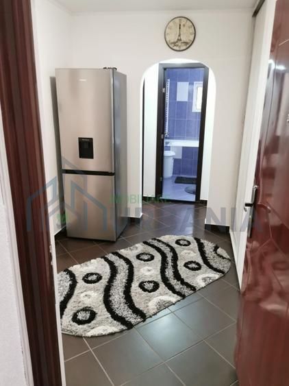 Apartament 2 camere decomandat în Nicolina - Poză 3