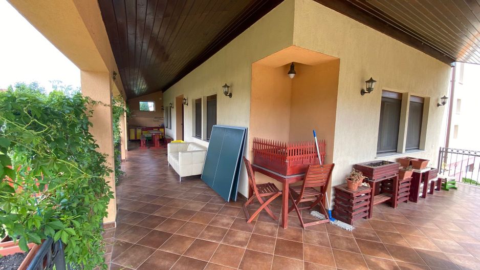 VILA  - ARADULUI. -British - Poză 5