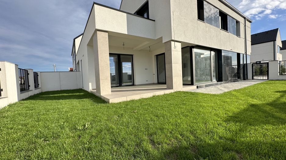 Casa cu 5 camere - Dumbravita - Poză 5