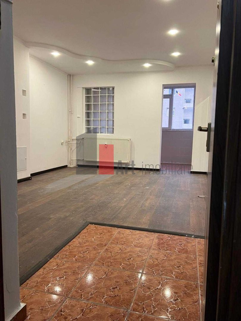 Apartament 2 camere modificat in 3 Sebastian - Poză 2