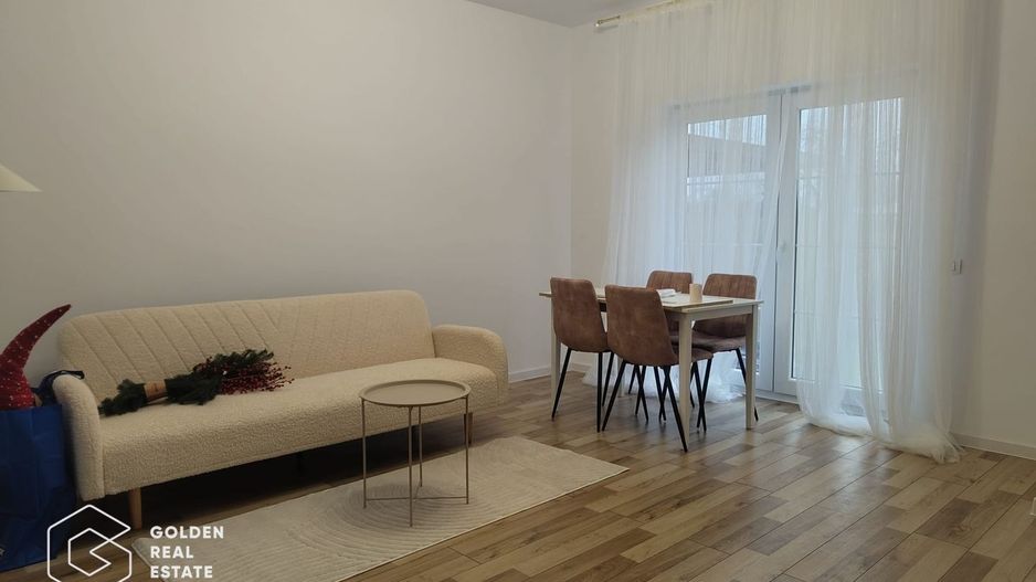 Jumatate de duplex in Sanandrei, Confort și Spatiu, Ideal pentru Familie - Poză 3