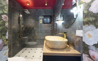 Pensiune/Vilă de vânzare în Bran | 8 camere | 180 mp - Poză 16