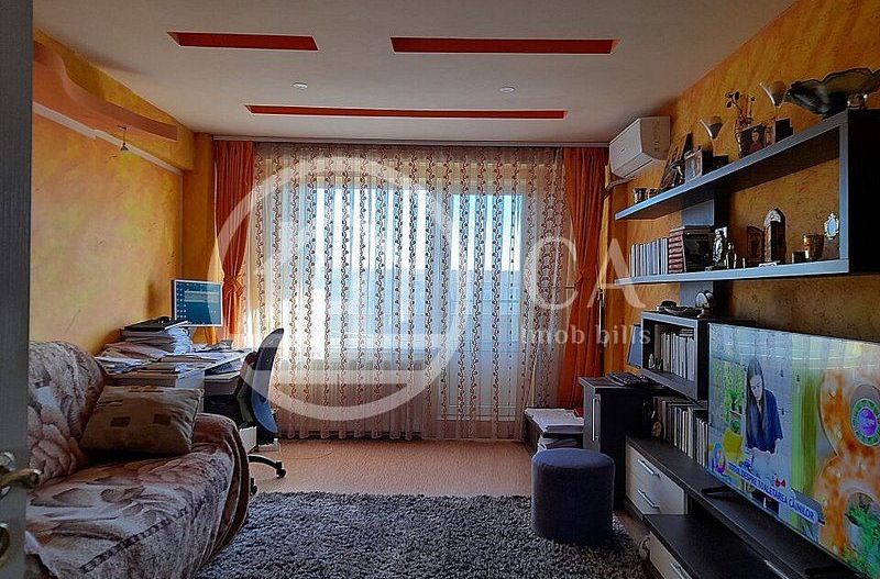 Apartament cu 4 camere de vanzare in Velenta, Oradea - Poză 4