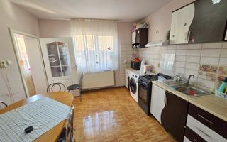 Casa cu 2 camere + anexe, toate utilitatile, 295 mp teren, zona Centru - Poză 8