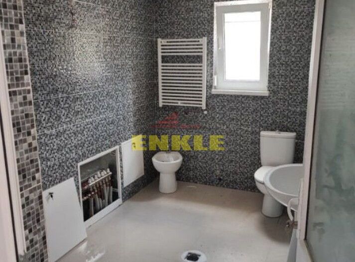De vanzare casa, 320 mp. Pret 200.000€ - Poză 2