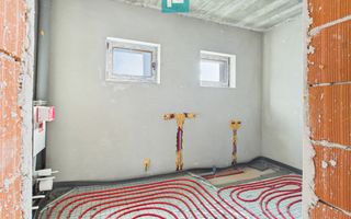 Proprietate impresionantă de vânzare in Nădab - Poză 13