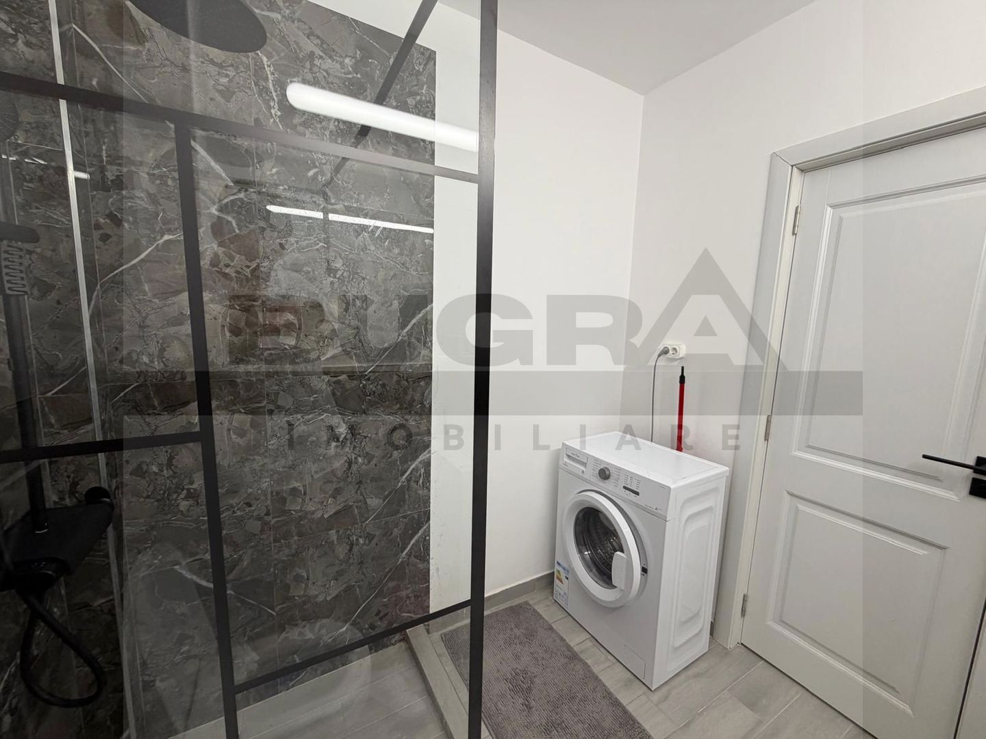 Apartament de 4 camere, modern, 84mp, parcare, zona The Office - Poză 10