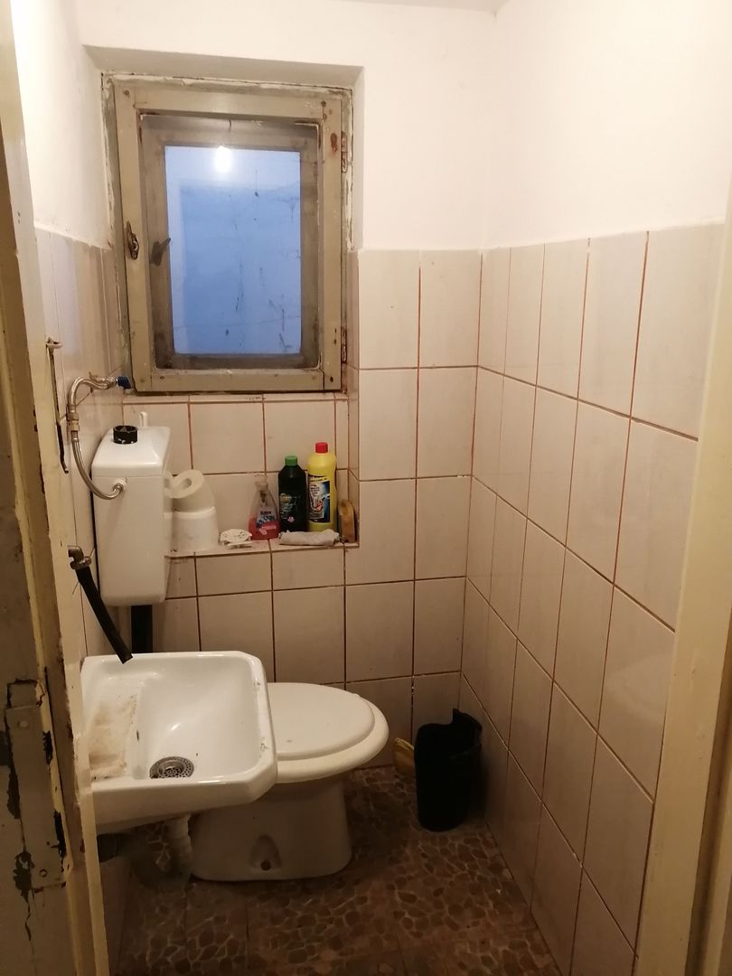Casa in zona Sirul Livezii - Roata Norocului - Poză 19