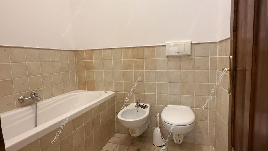 Apartament 4 Camere 150 mp | Balcon cu vedere directa spre Piata Victoriei - Poză 18