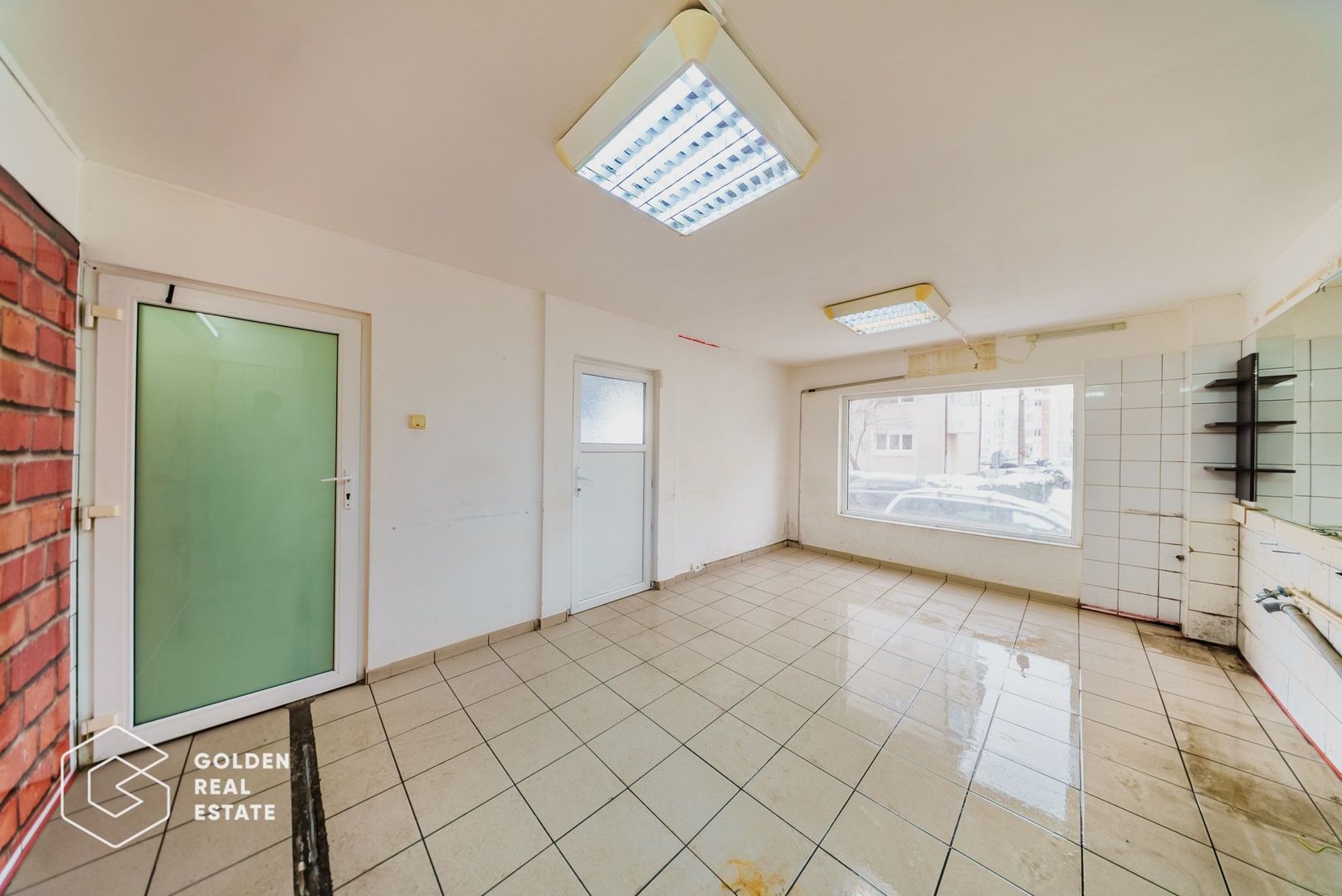 Apartament 2 camere pretabil pentru spatiu comercial, parter,  Alfa, comision 0% - Poză 1