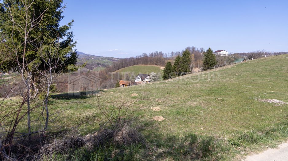 Teren intravilan în Poiana Mărului, 3.791 mp cu priveliste panoramica - Poză 7