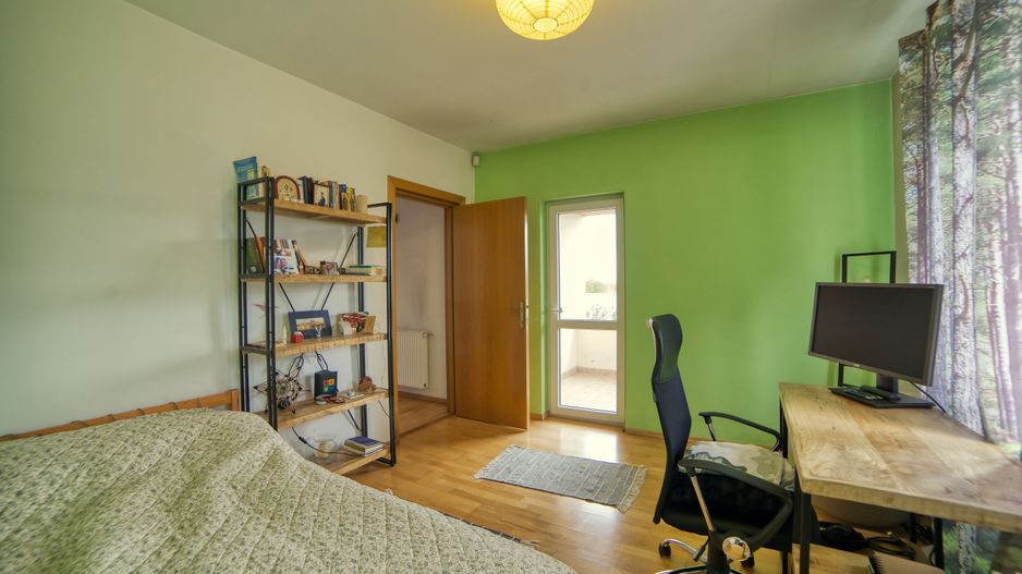 Casa complet mobilata 5 camere 3 bai curte generoasa - Poză 25