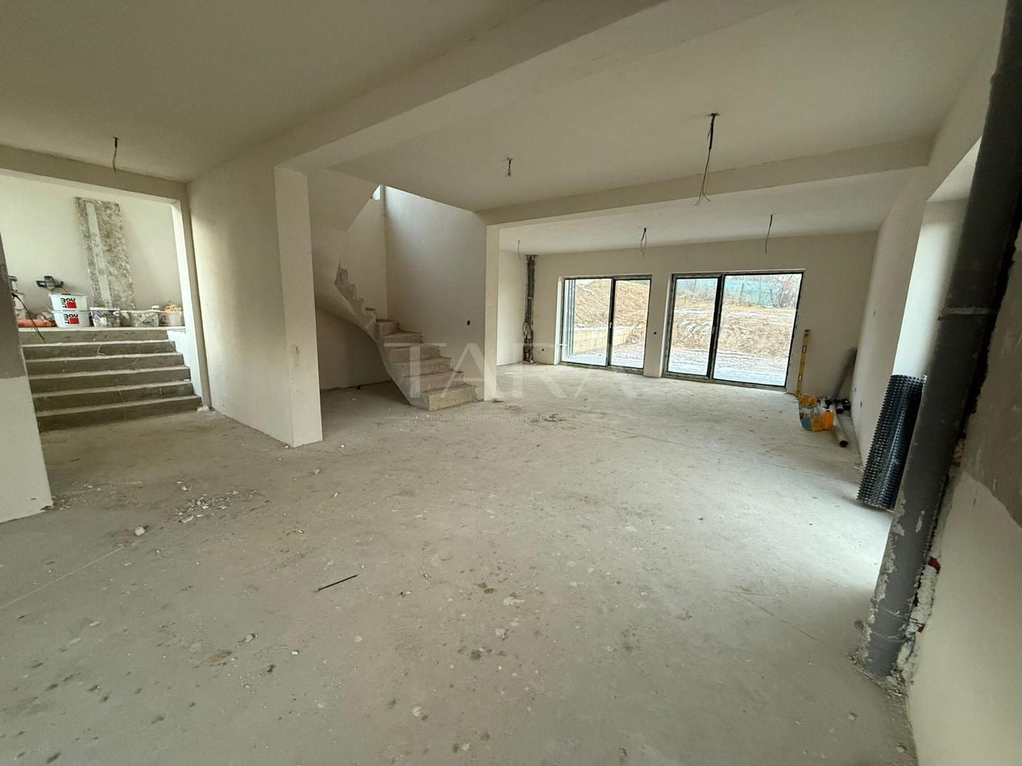 Casa in Feleacu, aproape de Cluj-Napoca - Poză 1