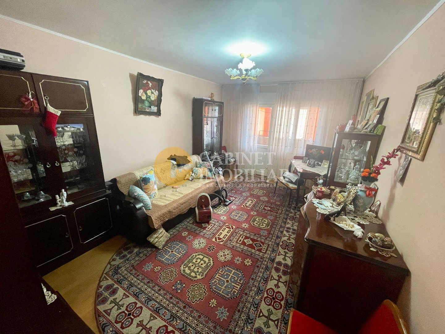 Apartament cu 3 camere - Bloc Fara Risc - Etaj Intermediar - 75 mp - Podu Ros - Poză 2