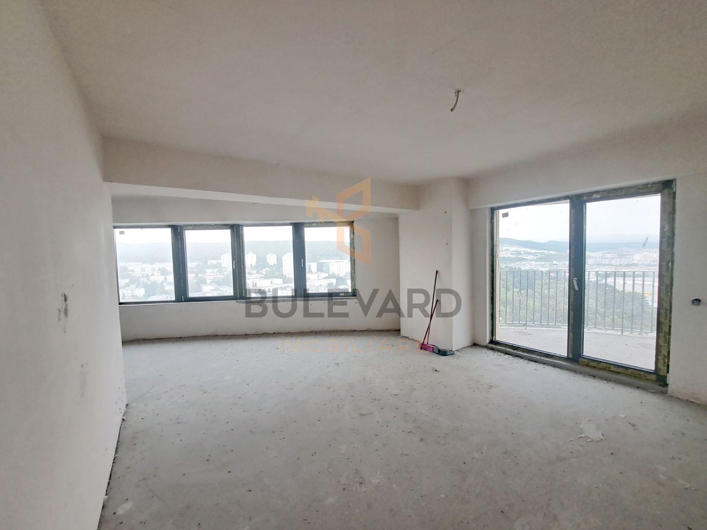 Pret special! Apartament 3 camere + terasa 13 mp view superb! - Poză 13